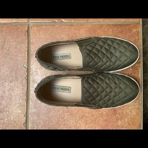 Steve Madden Women's Ecentrcq-K Sneaker